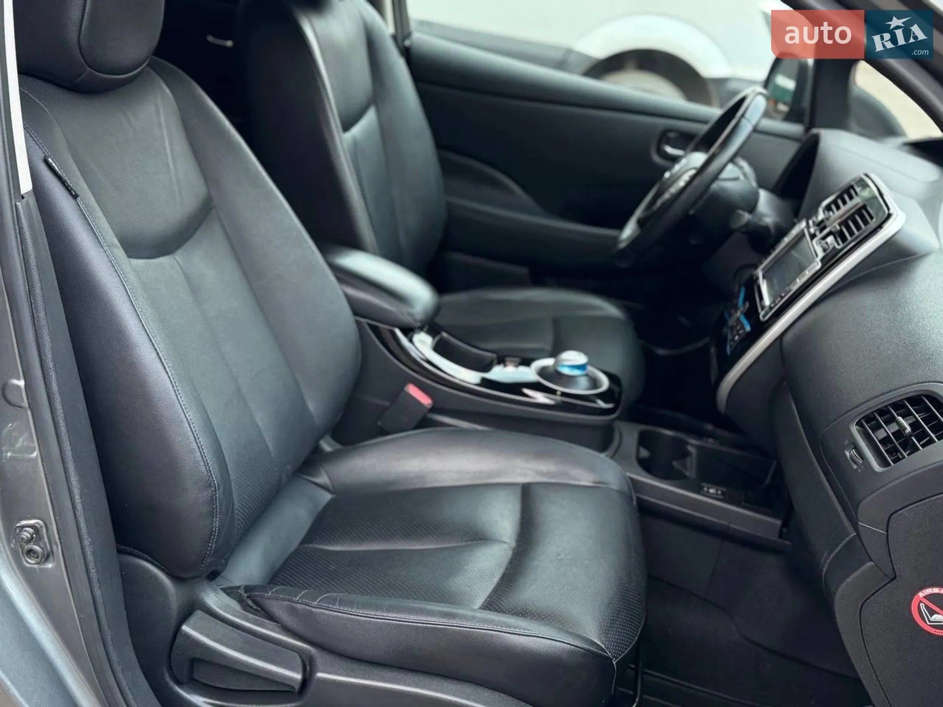 2016 Nissan Leaf - мініатюра 13