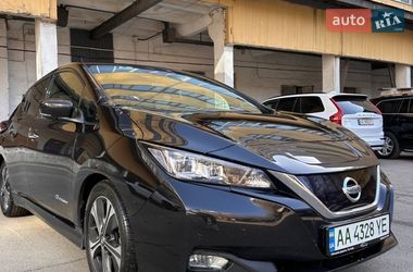 Хэтчбек Nissan Leaf 2018 в Киеве