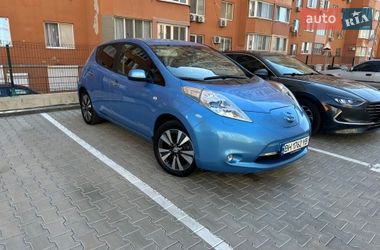 Хэтчбек Nissan Leaf 2013 в Одессе