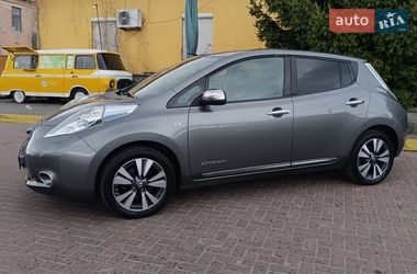 Хетчбек Nissan Leaf 2015 в Рівному