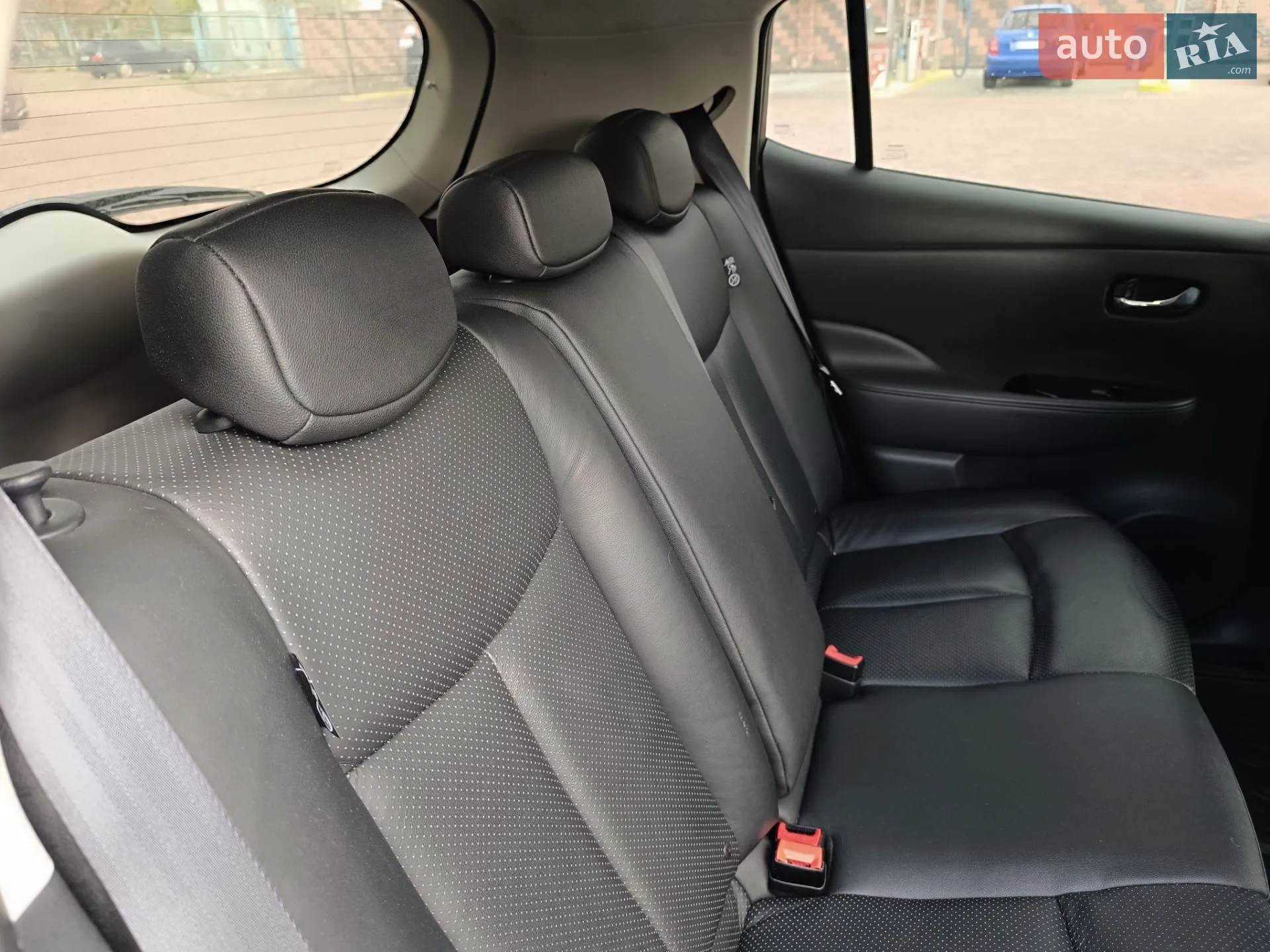 2015 Nissan Leaf - мініатюра 102