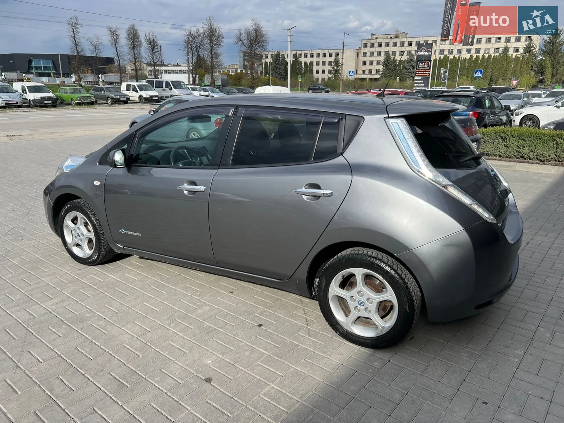 2015 Nissan Leaf - мініатюра 16