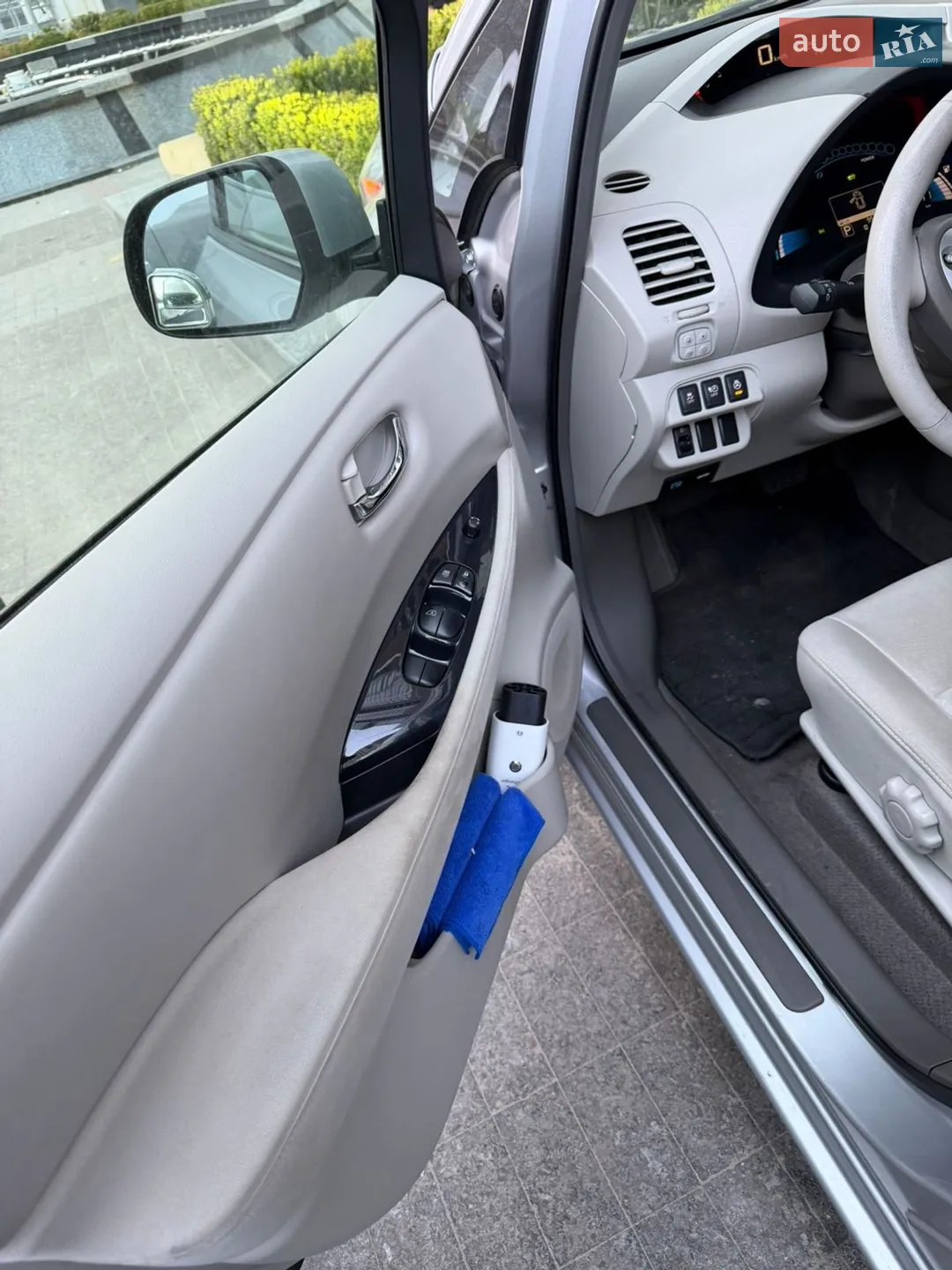 2012 Nissan Leaf - мініатюра 10
