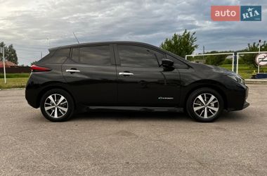 Хетчбек Nissan Leaf 2018 в Кобеляках