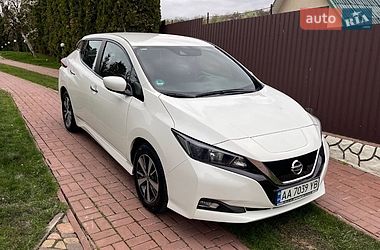 Хетчбек Nissan Leaf 2020 в Києві