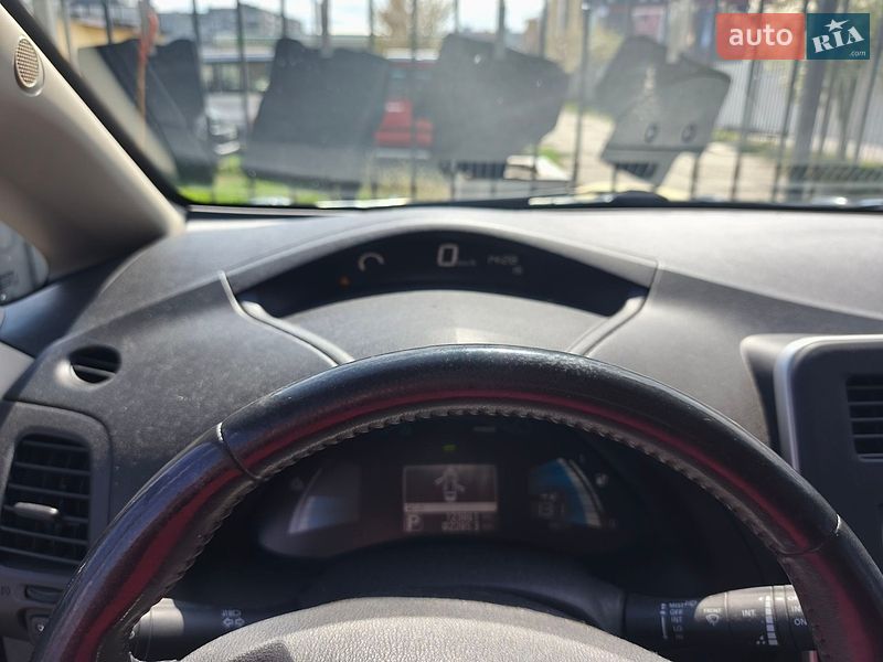 Хэтчбек Nissan Leaf 2014 в Ивано-Франковске