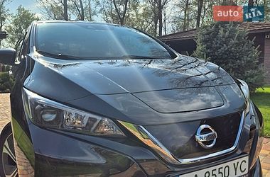 Хэтчбек Nissan Leaf 2018 в Киеве