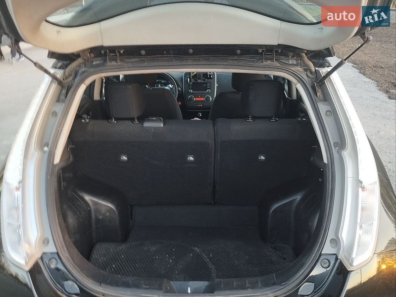 Хэтчбек Nissan Leaf 2016 в Одессе