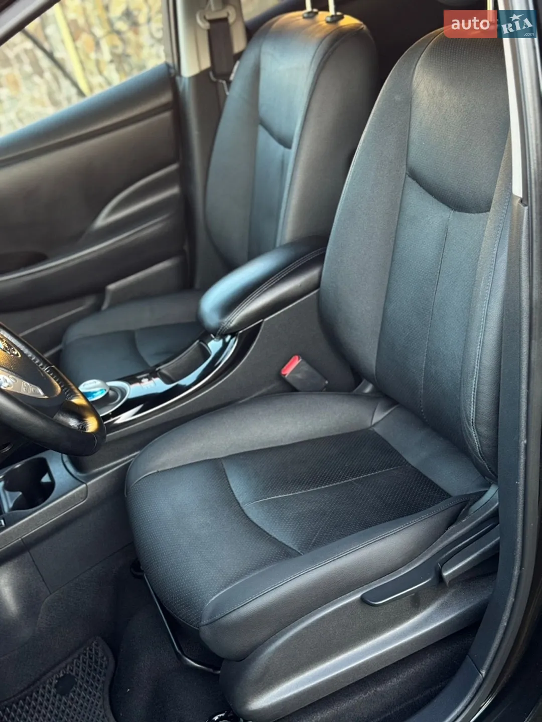 2013 Nissan Leaf - мініатюра 45