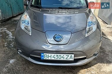 Хэтчбек Nissan Leaf 2014 в Одессе