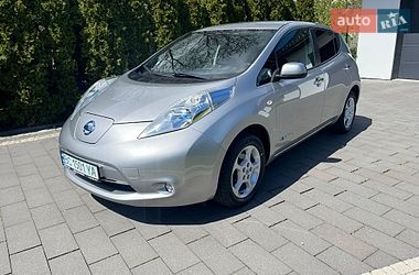 Хетчбек Nissan Leaf 2013 в Стрию