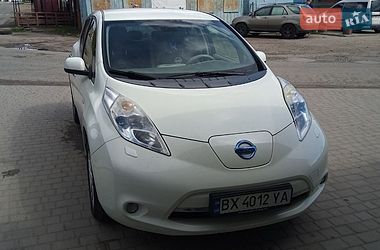 Хетчбек Nissan Leaf 2011 в Деражні