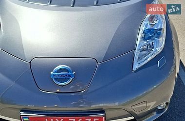 Хетчбек Nissan Leaf 2015 в Івано-Франківську