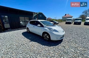 Хетчбек Nissan Leaf 2016 в Чернівцях