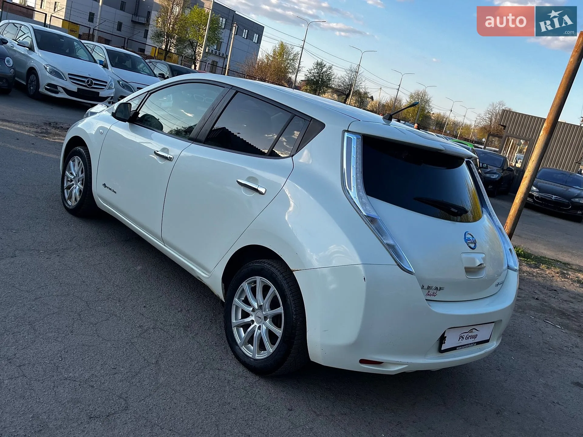 2012 Nissan Leaf - мініатюра 10