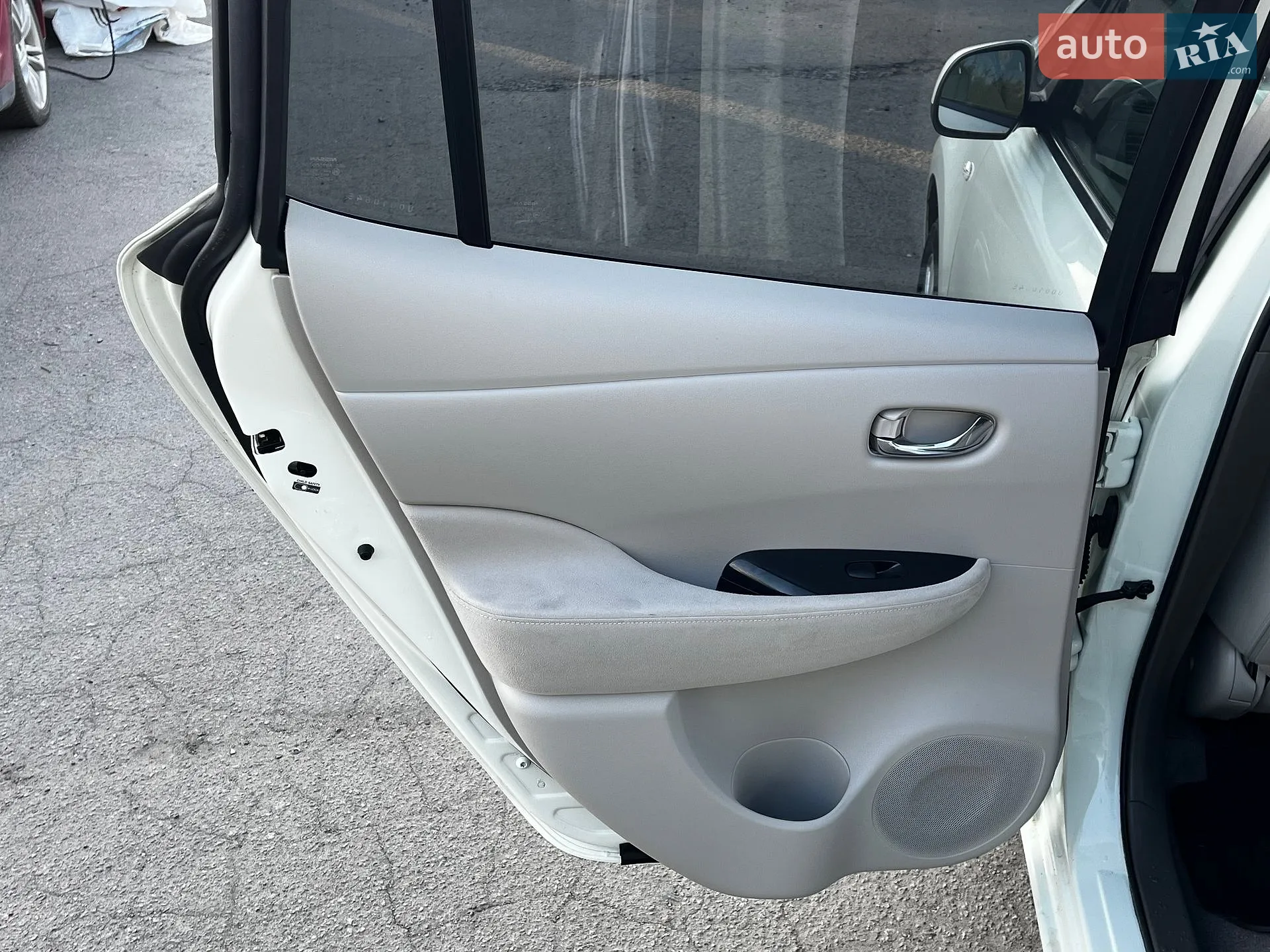 2012 Nissan Leaf - мініатюра 21