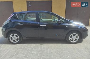Хэтчбек Nissan Leaf 2012 в Ивано-Франковске