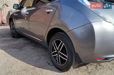 Хэтчбек Nissan Leaf 2014 в Гайвороне