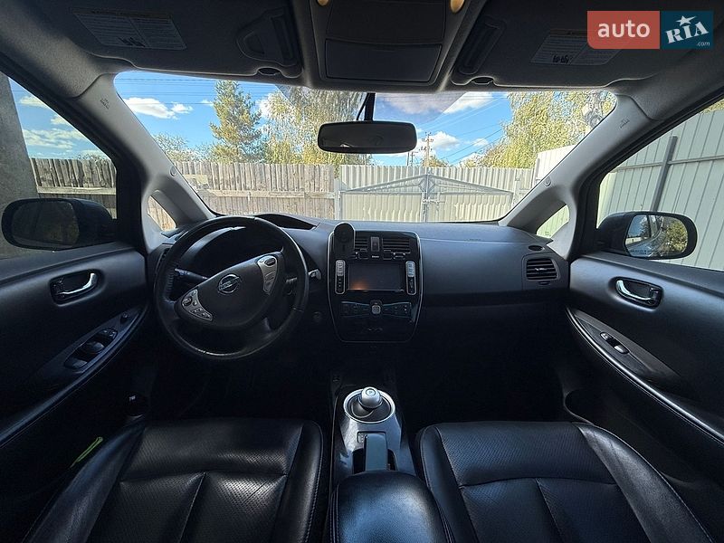 Хетчбек Nissan Leaf 2015 в Ірпені