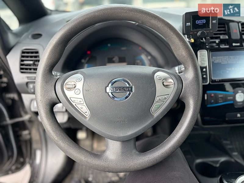 Хэтчбек Nissan Leaf 2014 в Владимире