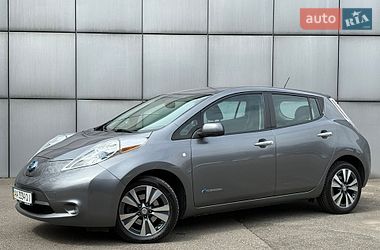 Хетчбек Nissan Leaf 2015 в Києві