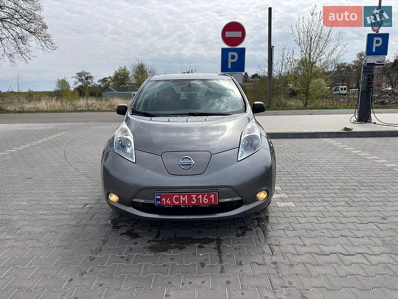 Хэтчбек Nissan Leaf 2014 в Владимире