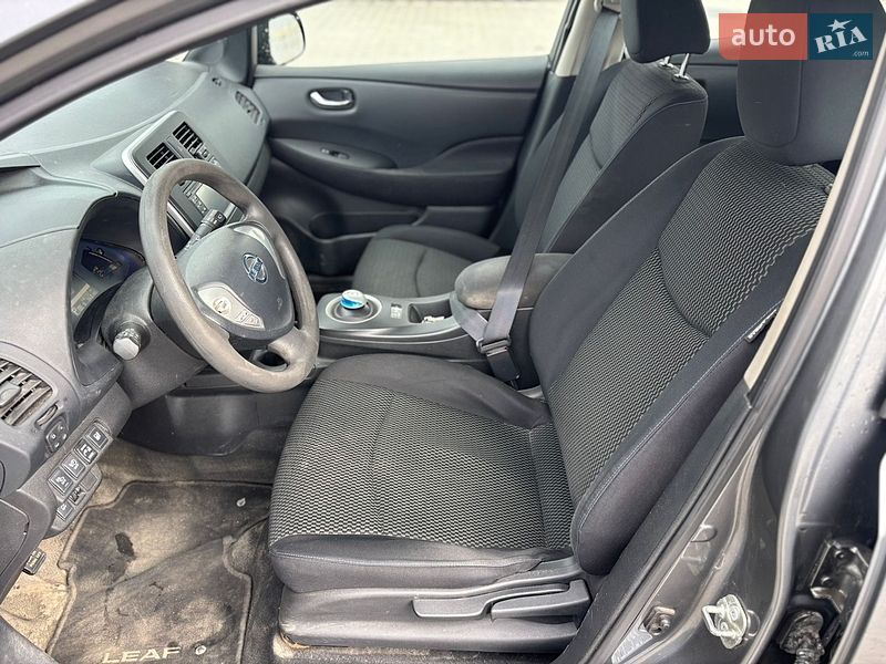 Хэтчбек Nissan Leaf 2014 в Владимире