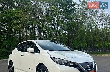 Хетчбек Nissan Leaf 2017 в Одесі