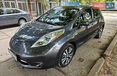 Хэтчбек Nissan Leaf 2013 в Одессе