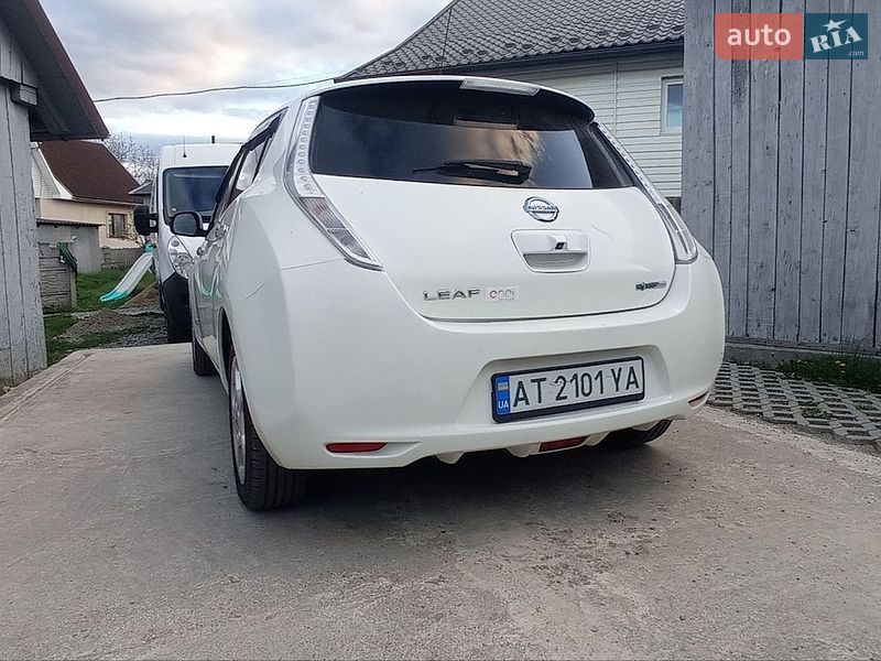 Хетчбек Nissan Leaf 2017 в Надвірній