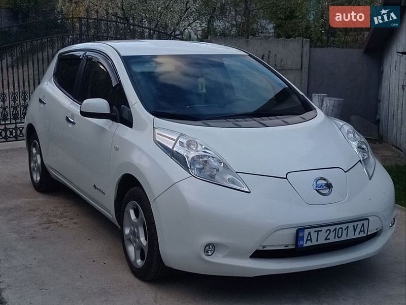 Хетчбек Nissan Leaf 2017 в Надвірній