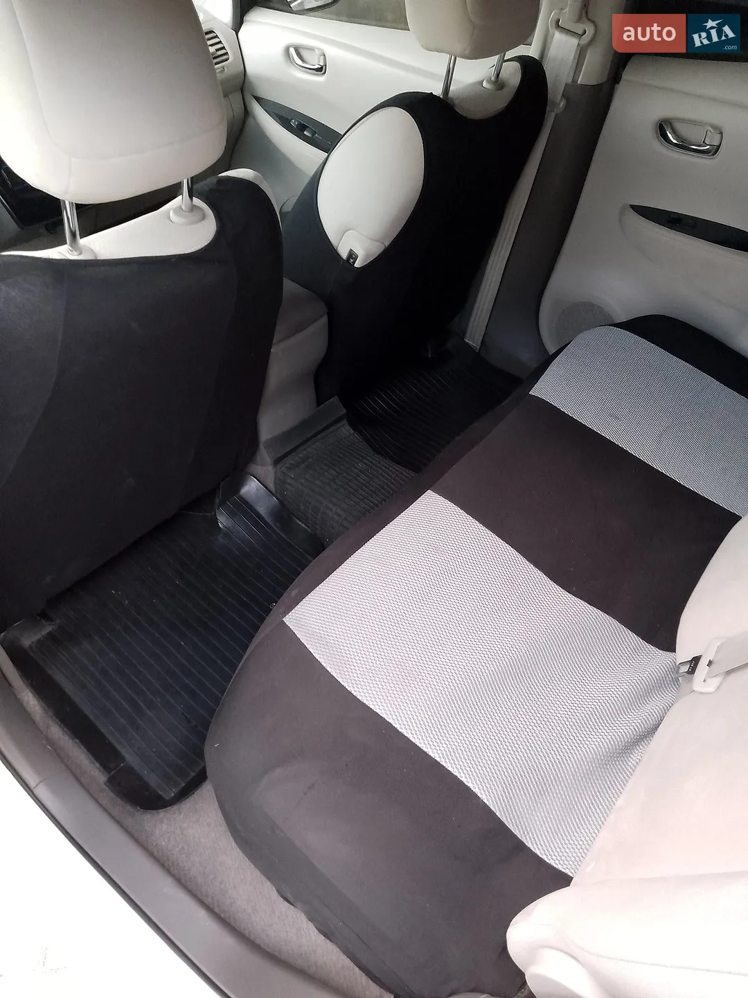 2012 Nissan Leaf - мініатюра 6
