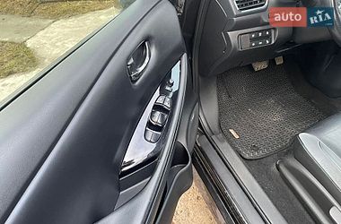 Хэтчбек Nissan Leaf 2019 в Калуше