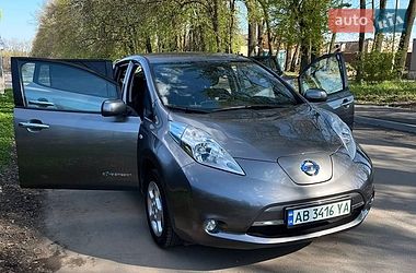 Хэтчбек Nissan Leaf 2016 в Виннице