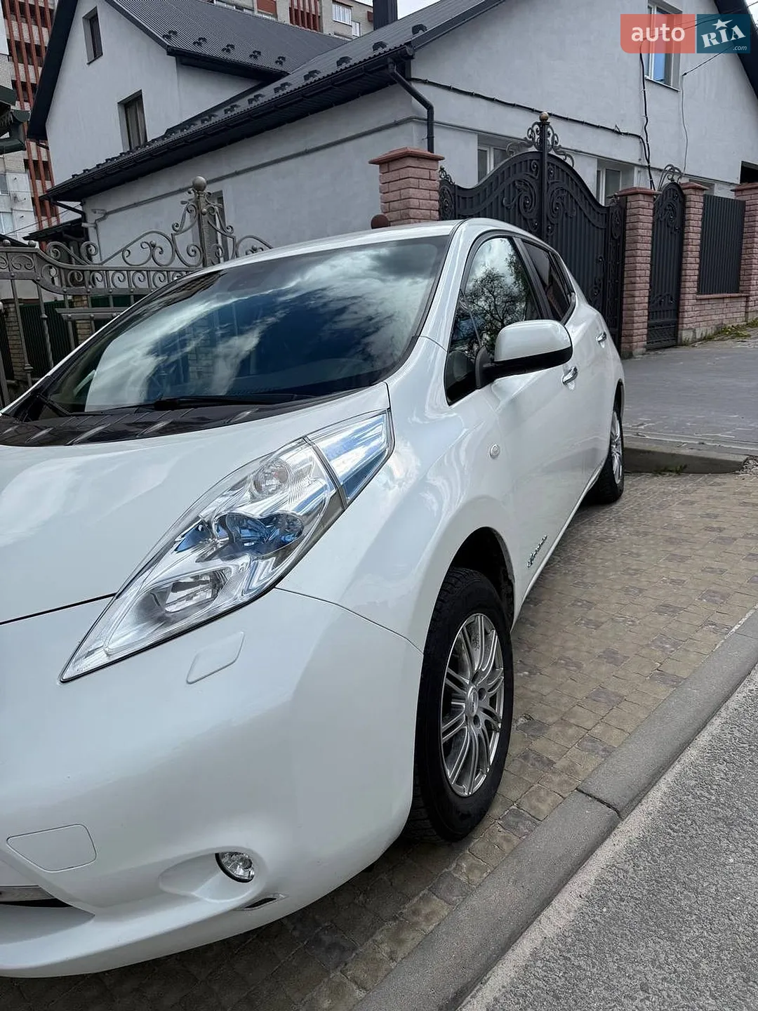 2017 Nissan Leaf - мініатюра 23