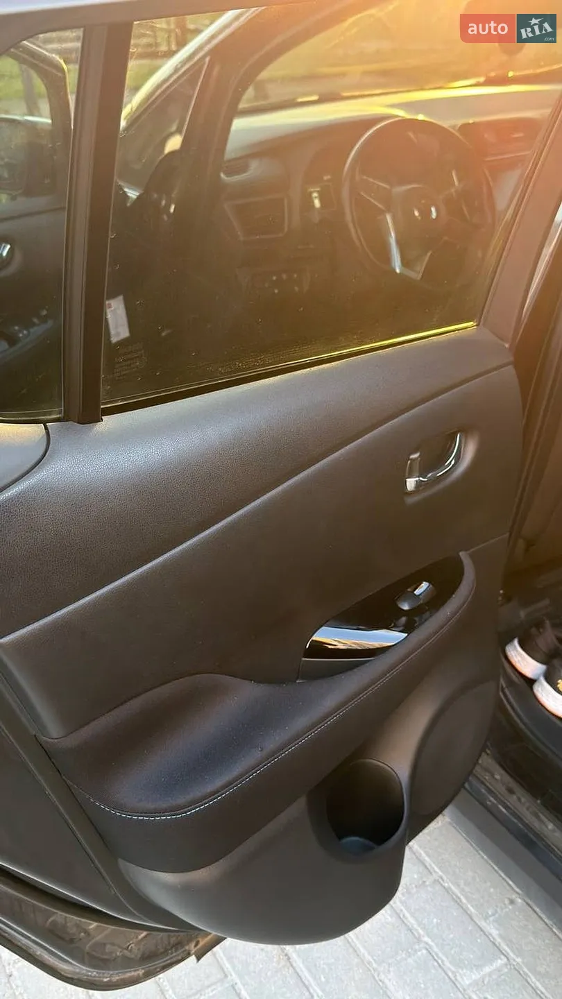 2018 Nissan Leaf - мініатюра 11