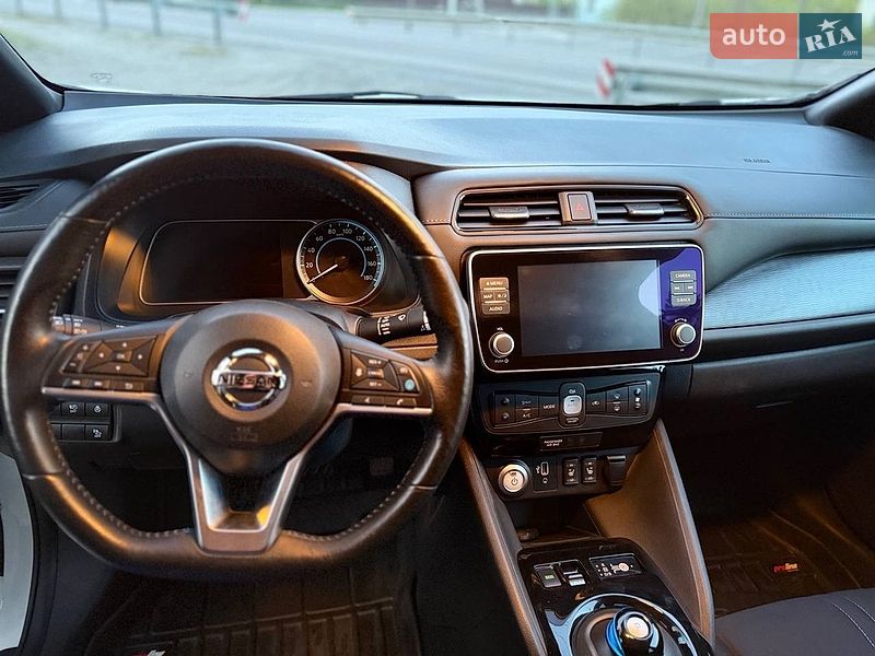 Хэтчбек Nissan Leaf 2020 в Смыге фото 20 Хэтчбек Nissan Leaf 2020 в Смыге