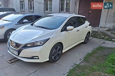 Хетчбек Nissan Leaf 2021 в Дніпрі
