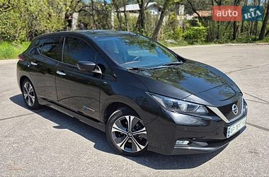 Хэтчбек Nissan Leaf 2018 в Запорожье