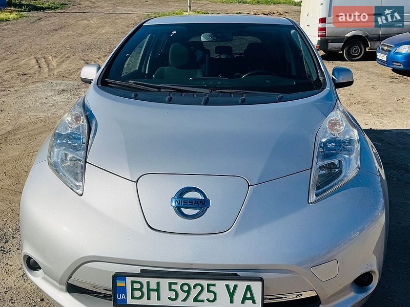 Nissan Leaf 2012