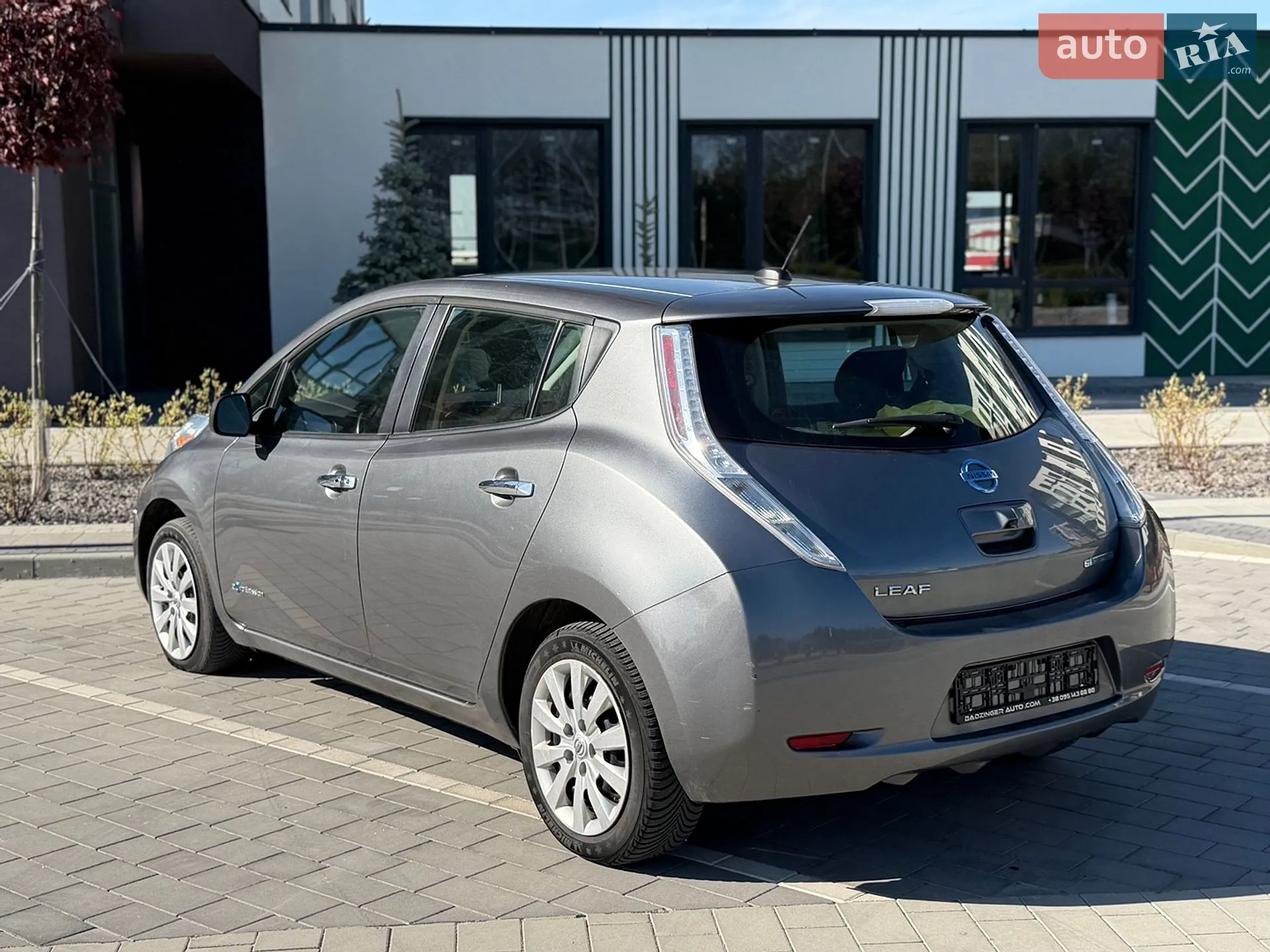 2015 Nissan Leaf - мініатюра 6