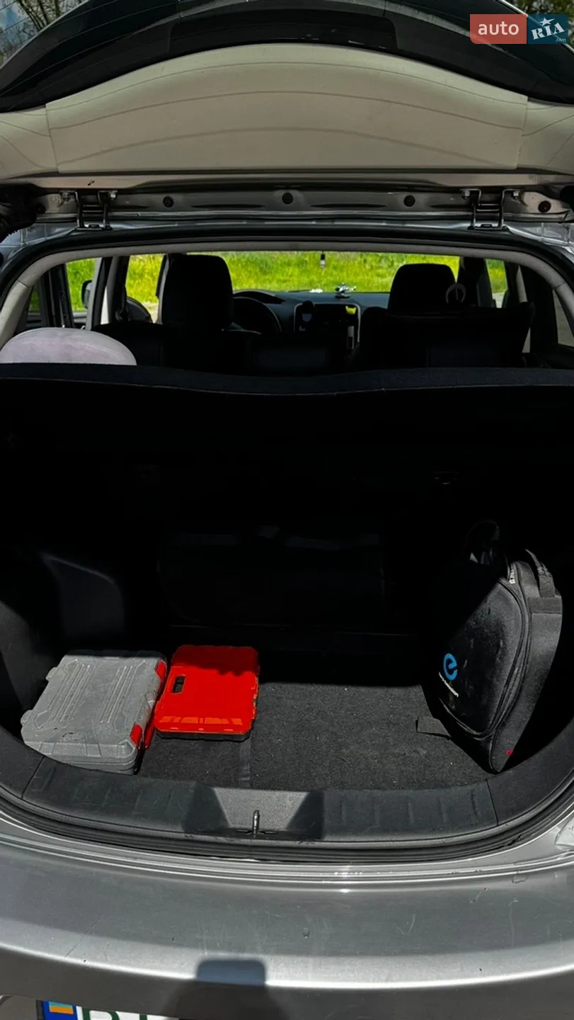 2014 Nissan Leaf - мініатюра 8