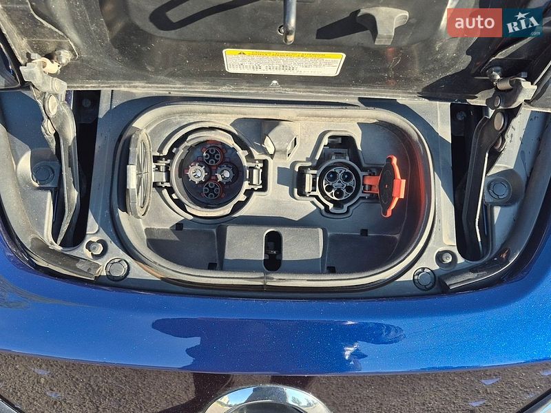 Хетчбек Nissan Leaf 2019 в Запоріжжі