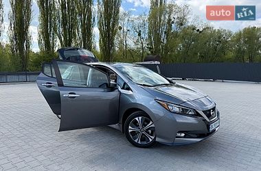Хэтчбек Nissan Leaf 2022 в Ровно