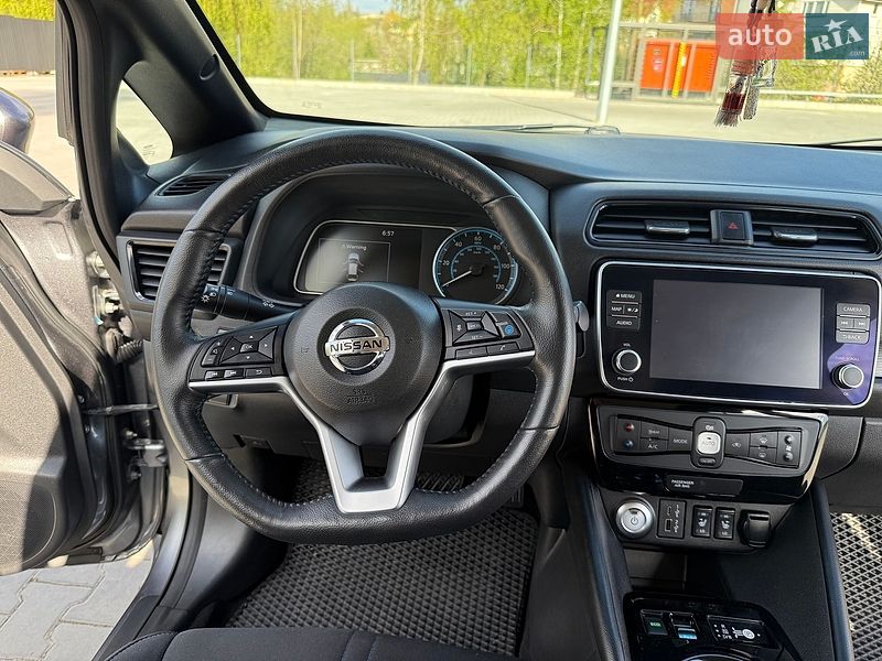 Хэтчбек Nissan Leaf 2022 в Ровно