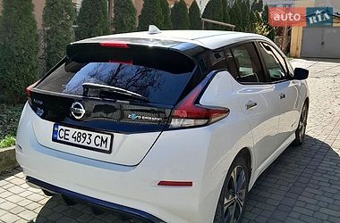Хэтчбек Nissan Leaf 2019 в Черновцах