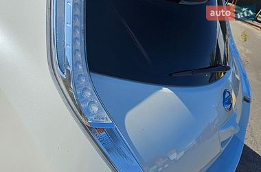 Хэтчбек Nissan Leaf 2017 в Киеве