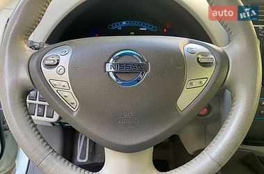 Хэтчбек Nissan Leaf 2012 в Львове