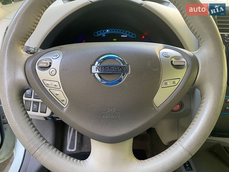 Хэтчбек Nissan Leaf 2012 в Львове