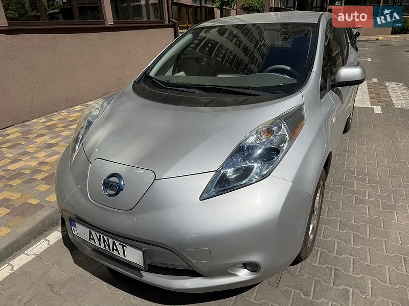 Nissan Leaf 2011